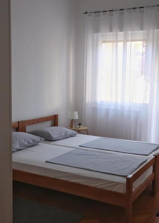 Apartman Simac Okrug Gornji 特罗吉尔 外观 照片