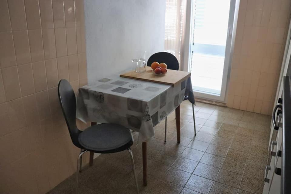 Apartman Simac Okrug Gornji 特罗吉尔 外观 照片
