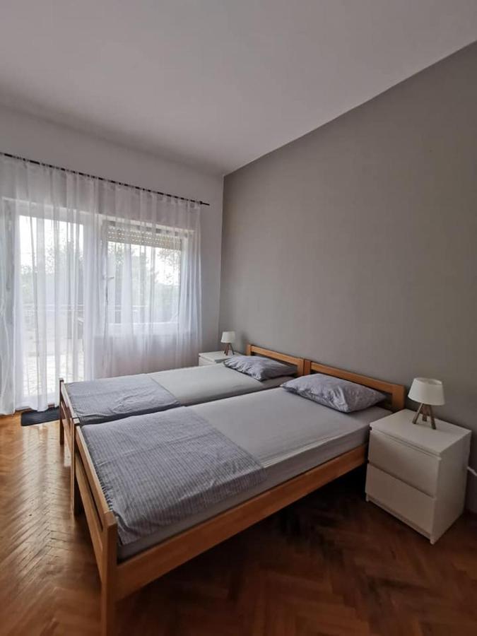 Apartman Simac Okrug Gornji 特罗吉尔 外观 照片