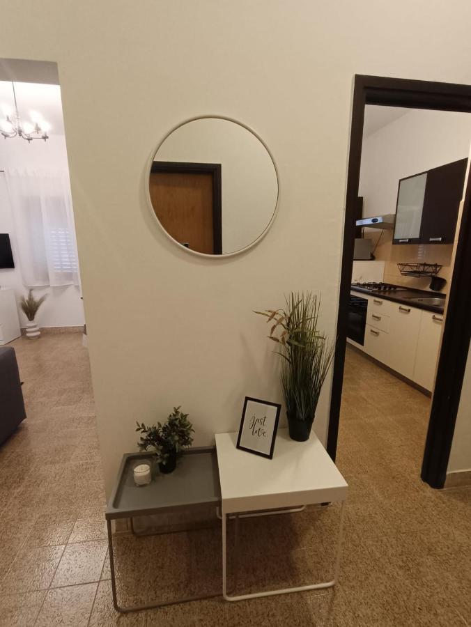 Apartman Simac Okrug Gornji 特罗吉尔 外观 照片
